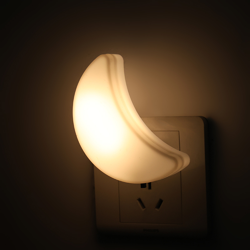 Mufă pentru lumină de noapte Crescent Moon cu comutator